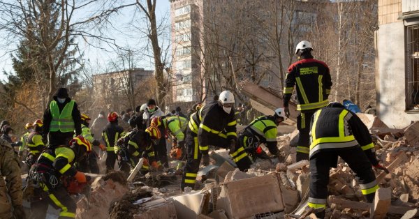 България заклеймява удара в Тернопол и потвърждава подкрепата си за Украйна в стремежа ѝ към устойчив мир.
