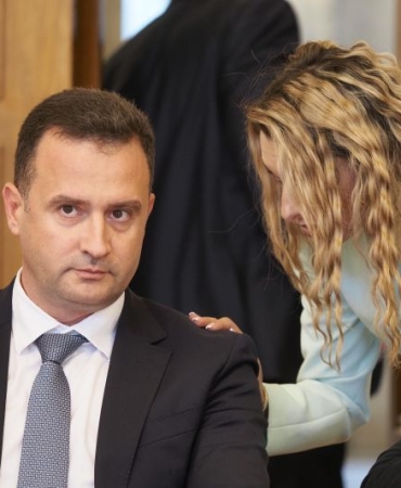 Бързи и яростни в НС: Особен управител ще може да продава активите на ''Лукойл''