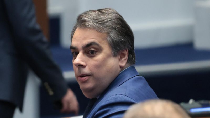 Василев призова за спиране на влиянието на бившите собственици на 