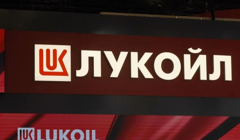 Вашингтон разреши обсъждане на бъдеща сделка за задграничните активи на "Лукойл"