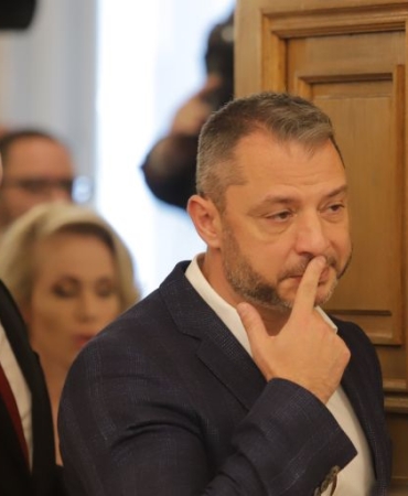 Добрев похвали Спецов за качества като компетентност и храброст.