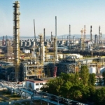 Дончев оглавява комисия за подбор на купувач на „Лукойл Нефтохим Бургас“