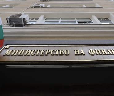 Държавата ще вземе нов заем от 300 милиона лева, реши Министерството на финансите.