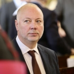 Желязков: Обсъжда се евентуално изплащане на коледни бонуси за пенсионерите при наличие на финансов ресурс.