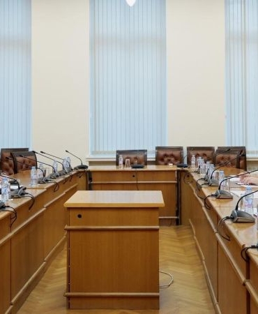 Караджов настоява: Летище София ще плаща пълни такси от 2026 г.