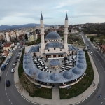 Мащабна джамия в Кърджали, финансирана от Турция, се превърна в религиозен център на Балканите.