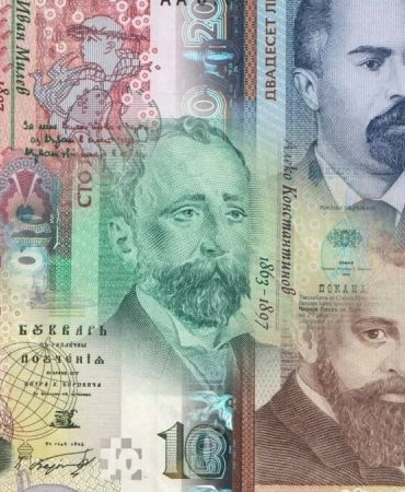 Нова година: Търговците приемат само плащания в брой.