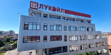 Продажбата на "Лукойл" в рамките на две седмици е невъзможна, обяви Асен Василев.