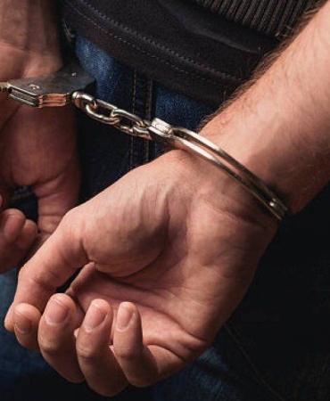 Разбиха група за трафик на мигранти, задържани са петима.