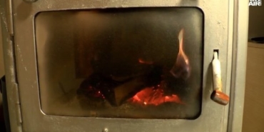 Разходи за отопление нарастват: Сравнение на цените на дърва, брикети и пелети (ВИДЕО)