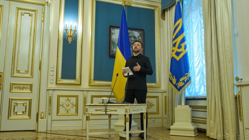 Рокади в ръководството на ключови енергийни дружества анонсира Зеленски.