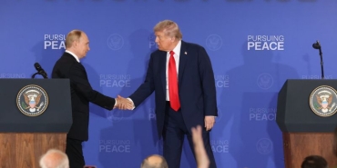 САЩ предлагат на Украйна споразумение за мир с отстъпки на територия и въоръжение, сочат данни.