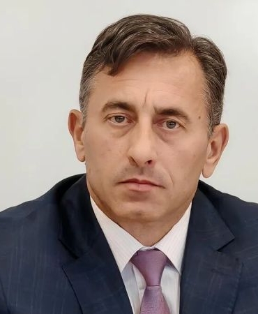 Спецов е предложен за особен управител на "Лукойл", решава правителството.