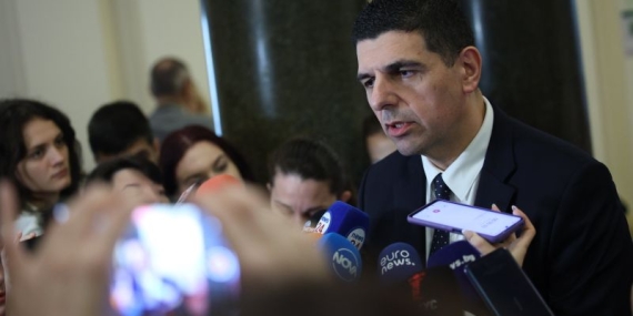 Теменужка Петкова смущаващо незапозната с разликата между система и софтуер.