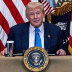 Тръмп атакува остро конгресмени, подкрепящи отказ от незаконни заповеди във въоръжените сили.