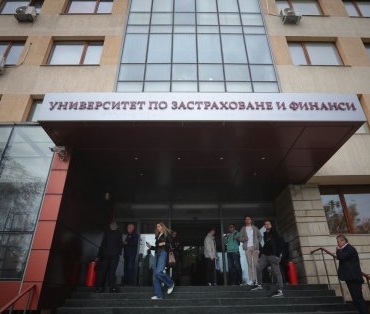 УНСС затвърждава лидерството си в класацията на висшите училища за 2025 г.