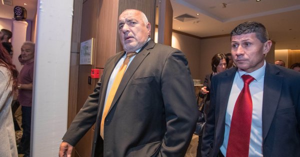 Борисов поставя ултиматум: Нов бюджет с ГЕРБ или нови избори.
