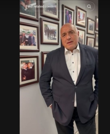 Борисов разкрива подробности около формирането на сглобеното правителство пред младежи.