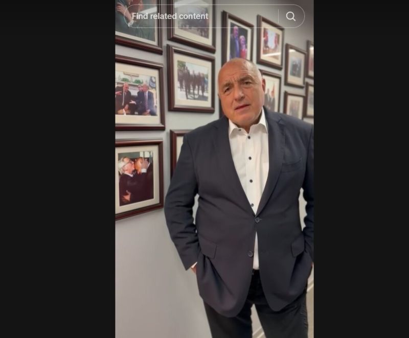 Борисов разкрива подробности около формирането на сглобеното правителство пред младежи.
