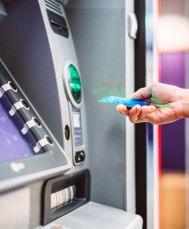 В новогодишната нощ: Банките с прекъсване на услугите за няколко часа.