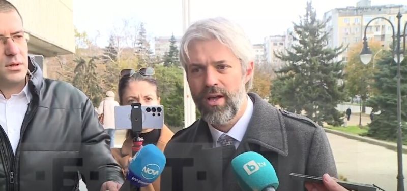 Възстановен на поста, Коцев обяви съдебни искове срещу лица, дали неверни показания.
