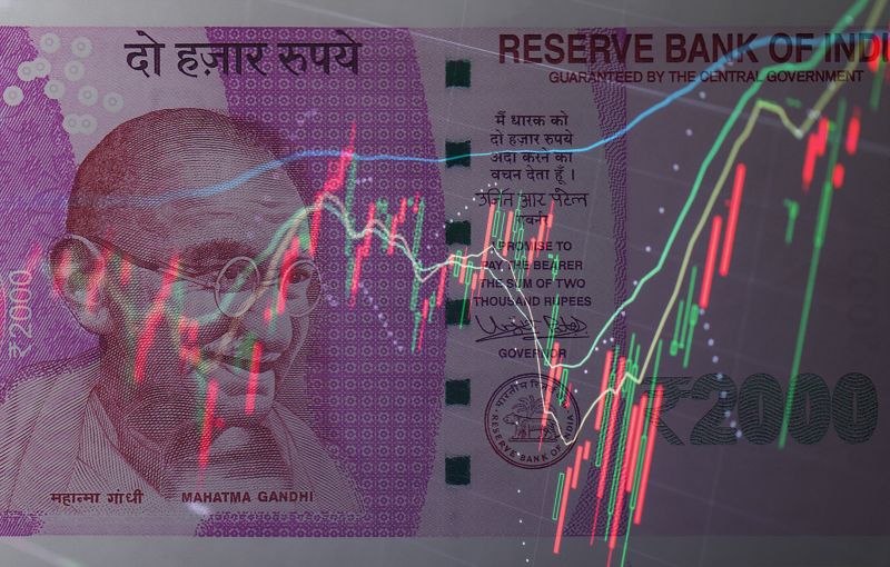 Индийската рупия достигна историческо дъно спрямо щатския долар, преминавайки нивото от 90.
