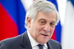 Италия променя курса си по отношение на Украйна.