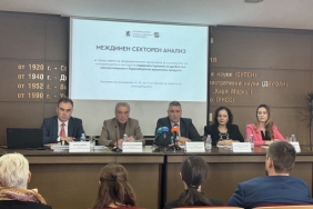 Млечните продукти с до 91% завишени цени, минералната вода - до 135%, констатира КЗК