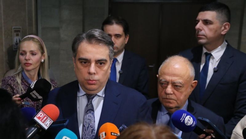 ПП-ДБ коментира протестните демонстрации директно в Trus-bg.com.
