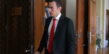 София: Кметът Терзиев критикува работата на МВР след протестите, посочва пропуск в идентифицирането на провокатори.