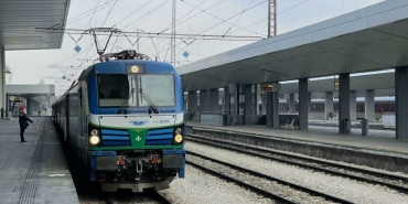 : БДЖ осигурява допълнителен транспорт за фестивала "Сурва" в Перник