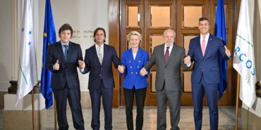 Европейският съюз и Меркосур сключват търговско споразумение.