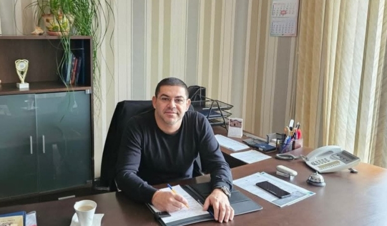 Схемите за милиони на Върбан Кръстев в Несебър остават ненаказани на фона на бързото отстраняване на кмета на Горна Оряховица!