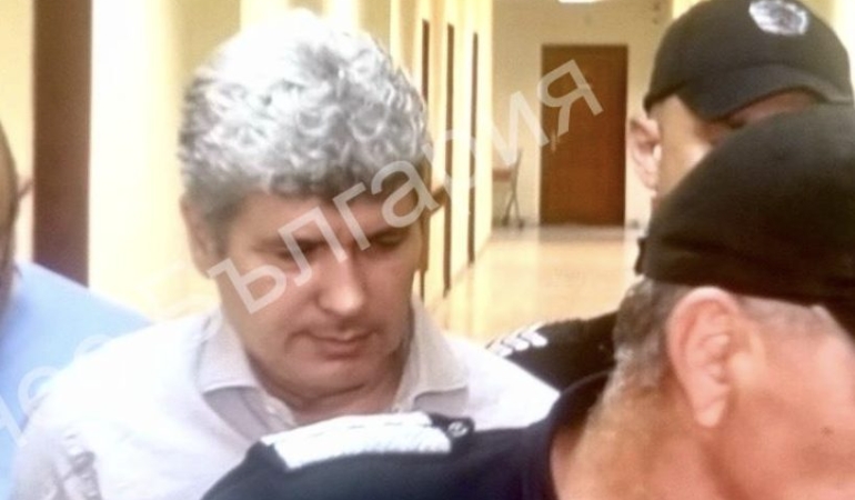Отново задържаха бившия шеф на ВиК – Бургас Цветан Мирчев, разследването се разширява